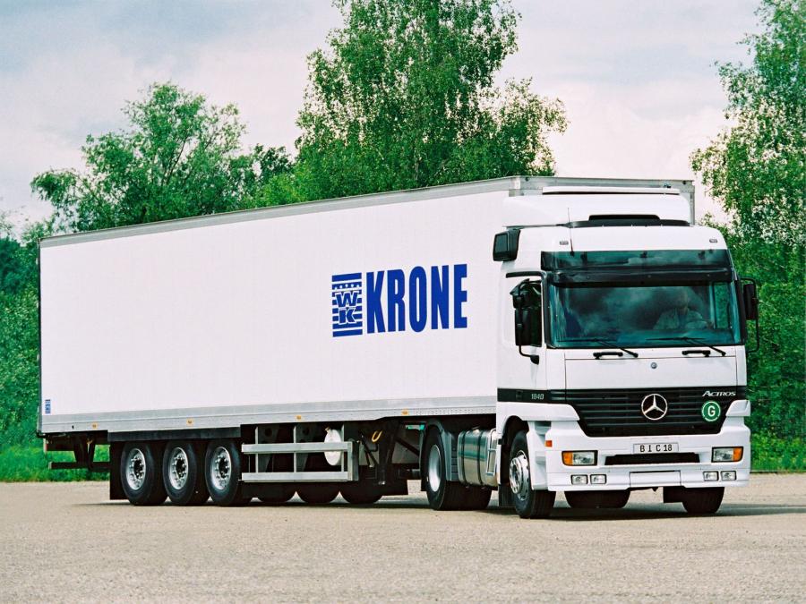  Mercedes-Benz Actros 1840 1997 года  (фото 3 из 9)